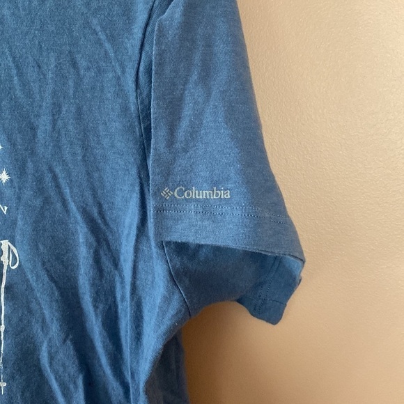 Columbia Tee Like new - Picture 4 of 4